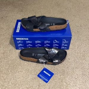 Birkenstock siena metallic black and silver size 7
